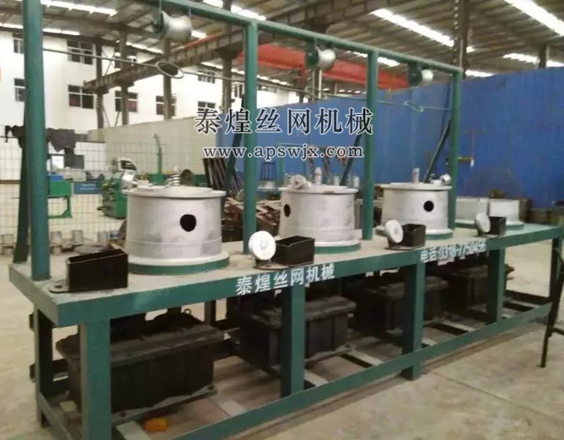 �������z�C